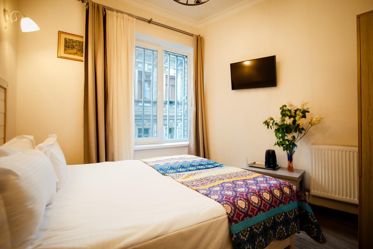 Hotel Freedom Square 3*